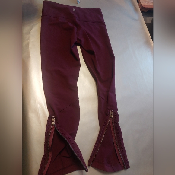 Lululemon Women's leggings SIZE 2 - Picture 5 of 12